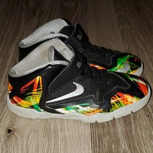 Lebron 11 Everglades 10c